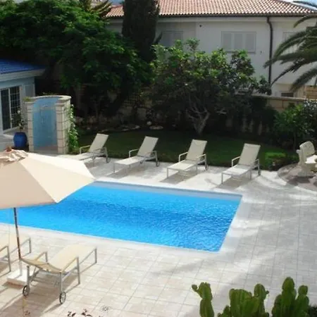 Appartement Sleeps 2 Pool Wifi *