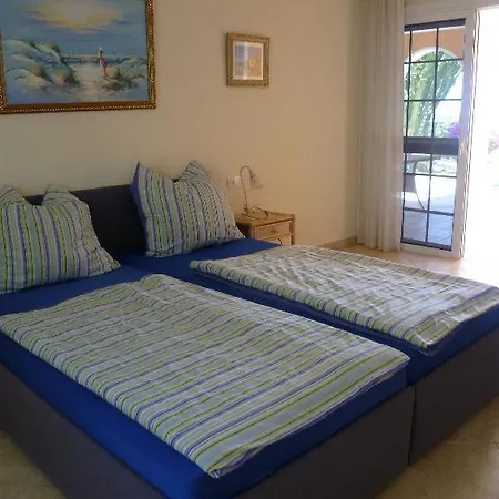 Sleeps 2 Pool Wifi Chayofa